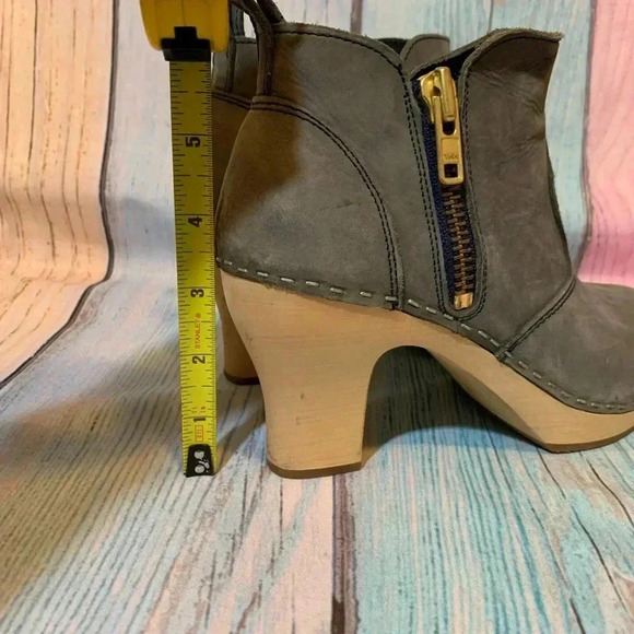 Toffel clog ankle high heel booties - Picture 13 of 13